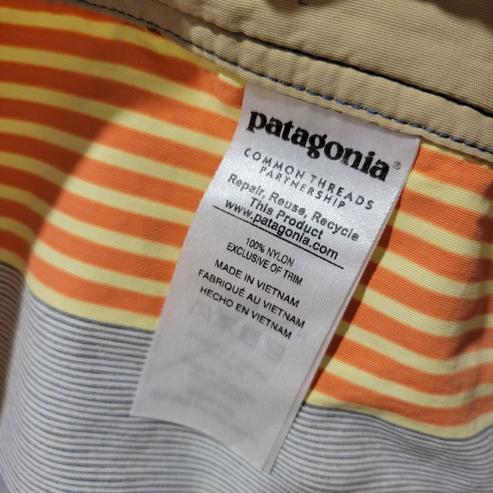 Patagonia board shorts, size 38 - Picture 8 of 13